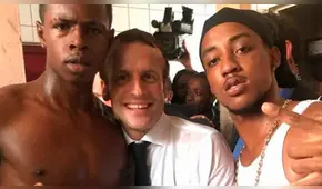 Francia: Macron es criticado por foto junto a joven que realiza gesto obsceno
