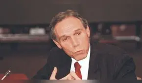 Pedro Olaechea envió oficio al TC a favor de su primo