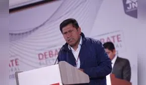 Gobernador Richard Hancco insiste que la única salida es la renuncia de Boluarte