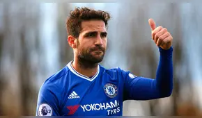 En Twitter, Cesc Fábregas sorprende respondiendo a una fan que le ofreció una noche de sexo