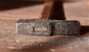 Argentina: delincuente agrede brutalmente a anciana con un martillo