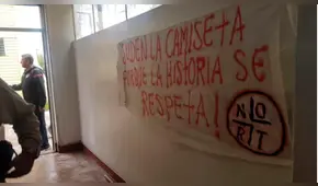 Leguía acusa a dirigencia de la 'U' de coordinar irrupción de barristas en Campo Mar [VIDEO]