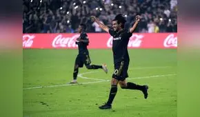 Carlos Vela podría llegar al Barcelona para reemplazar a Luis Suárez  