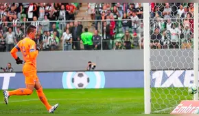 Juninho emuló golazo de Kane, pero en su propio arco [VIDEO]