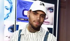 Chris Brown golpea a un fotógrafo en Florida