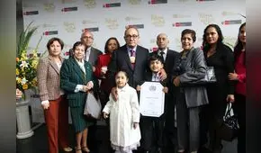 Por su trayectoria, Idel Vexler recibe el grado de Amauta