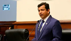 Piden elegir nuevo presidente de Fiscalización tras suspensión de López Vilela