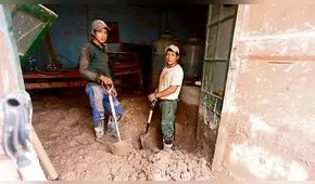 Damnificados de Aplao inician labores de limpieza para dejar atrás la tragedia