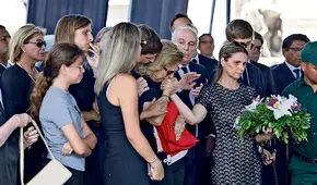 Javier Pérez de Cuéllar  fue despedido con honores