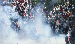 Venezuela: marcha opositora es atacada con gases lacrimógenos en Caracas