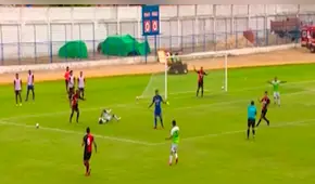 Angelo Campos realizó un 'sombrerito' pero terminó cometiendo un penal [VIDEO]