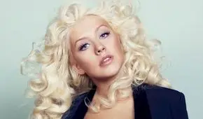 Christian Aguilera tras sufrir violencia doméstica de niña: “Soy una sobreviviente”