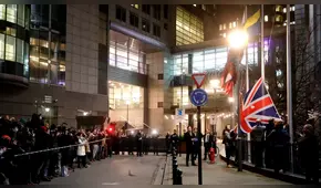 Brexit: Parlamento europeo retira bandera del Reino Unido de su sede [VIDEO]