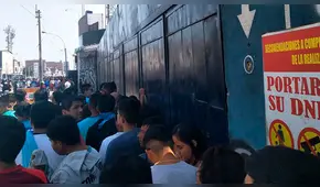 Hinchas de Sporting Cristal denuncian que no los dejan ingresar al Alejandro Villanueva [FOTO]