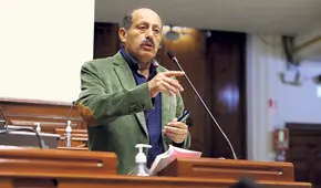 Congresista Héctor Valer renuncia a Perú Democrático    