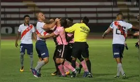 Adrián Zela y Jhonnier Montaño protagonizaron pelea en amistoso Sport Boys vs. Deportivo Municipal