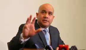 "Han dictado impedimento de salida del país encubierto contra Nadine Heredia", afirma Roy Gates