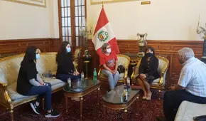 Presidenta del Congreso se reunió con representantes de casinos y tragamonedas