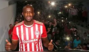 ¡Por todo lo alto! Yaya Touré fue recibido como una estrella en Grecia [VIDEO]