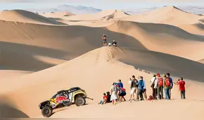 Dakar: Nicolás Fuchs domina las dunas