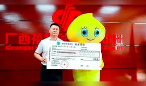 Hombre gana la lotería y va disfrazado a reclamar su premio para que su familia no lo reconozca 