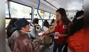 La campaña política en Cusco llega a los buses y paraderos [FOTOS]