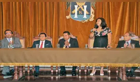 El Partido Aprista continúa en pie, pero cada vez se debilita más