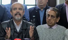 Jorge del Castillo: Mauricio Mulder se aferra al cargo en el Apra