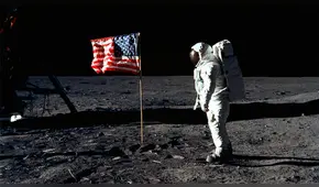 Exponen millonaria negociación secreta tras la muerte de Neil Armstrong