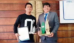 Autoridades reconocen trayectoria de surfista huanchaquero