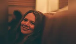 Joy Huerta comparte conmovedora imagen junto a su esposa y pequeña hija