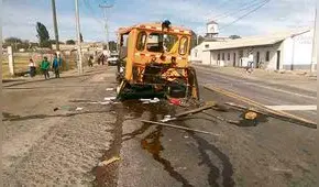 Colisión entre miniván y autovía deja tres muertos
