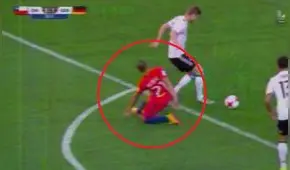 YouTube: error de Marcelo Díaz fue tan inesperado que un relator casi se atraganta [VIDEO]