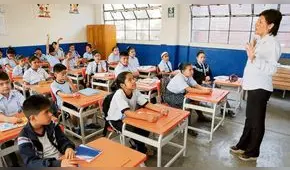 Presidente Vizcarra anuncia aumento salarial para maestros