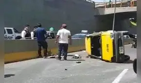 Arequipa: Chofer salva de morir tras volcadura de su tico en bypass