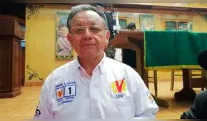 Arequipa: Candidato Edgar Alarcón promete expulsión de venezolanos 