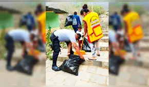 Lambayeque: policías de Motupe realizan jornada de limpieza en el caserío Salitral