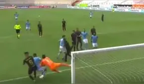 Autogol de Armando Alfageme en Universitario vs. Sporting Cristal por final Liga 1