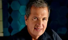 Mario Testino sobre crisis por la COVID-19: “Tengo la suerte de encontrarme en Perú"