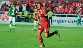 Santiago Silva piloteará el ataque “Poeta”