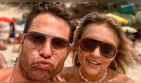 Angelique Boyer empieza el año con arriesgado topless en la playa 