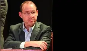 Chlimper cuestiona al Gobierno por presunto reglaje a ministro Nieto