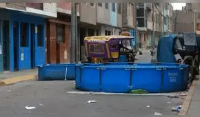 #YoDenuncio: piscinas obstruyen el pase vehicular en El Agustino