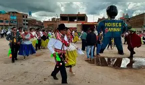 Puno: Queman muñeco de Moisés Mamani como Ño Carnavalón en Juliaca