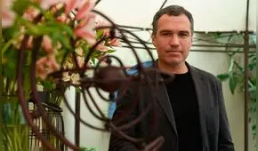 Salvador del Solar se luce en obra de teatro inmersivo ‘El Corazón', 