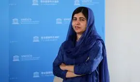 Malala Yousafzai se gradúa en Universidad de Oxford a los 22 años