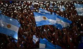 Argentinos escogen presidente con la mirada puesta en el bolsillo