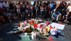 Barcelona realiza vigilia por las víctimas de atentado terrorista