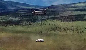 Alaska: revive cómo retiraron el autobús que popularizó la novela “Into the wild” [VIDEO]