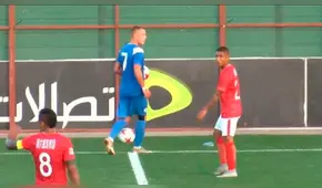 Roberto Siucho humilló al portero y lo hizo gatear dos veces [VIDEO]